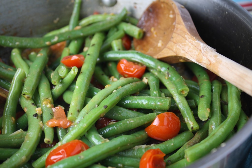 Green Bean w/ Tomatoes & Basil