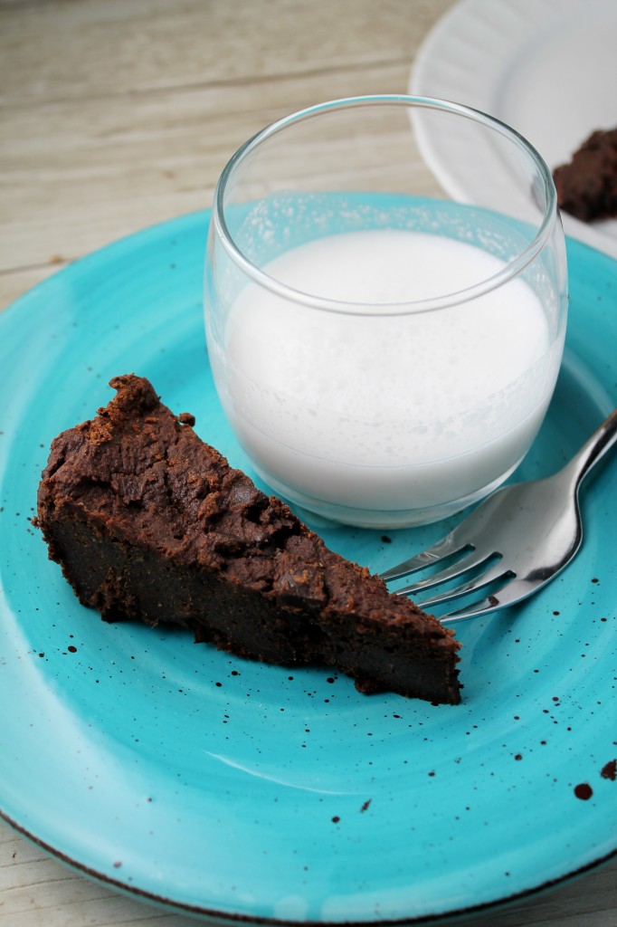 Fudgey & Decadent Date Sweetened Brownies - Gluten Free & Vegan
